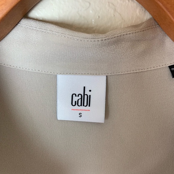 CAbi Tops 3424 Light Grey Silk Popover Blouse S - Picture 3 of 6